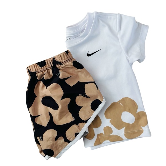 Nike Dri-Fit Floral Print Toddler Short Set - Picture 2 of 3